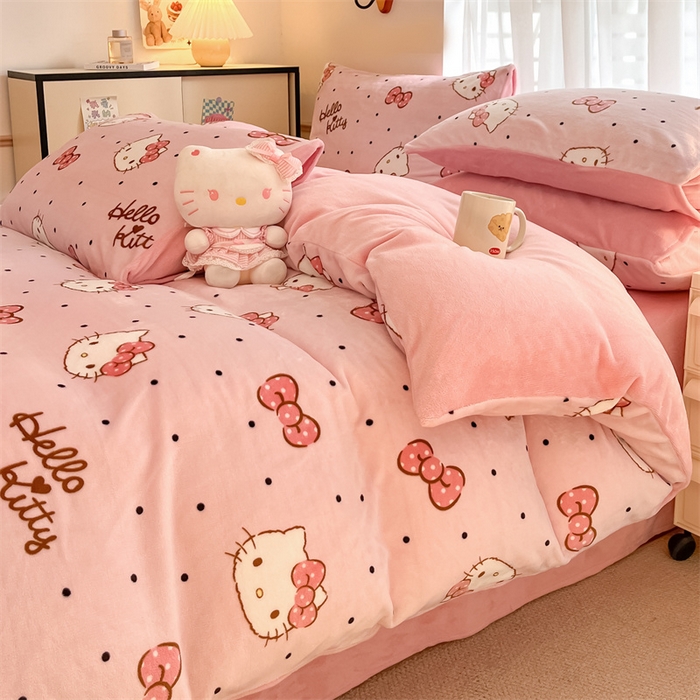 91家纺网 家纺一手货源 找家纺 星座家纺 2025新款三丽鸥小版牛奶绒四件套 蝴蝶结KT猫粉