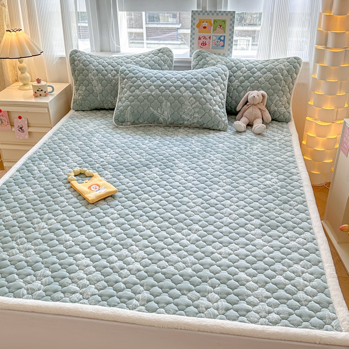 91家纺网 家纺一手货源 找家纺 慕尚家纺 2025牛奶绒床盖床褥被套三件套四件套 床垫-生态叶