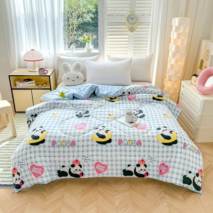 91家纺网 家纺一手货源 找家纺 艺菲阁家纺 2024新款A类水洗双层纱大豆纤维被冬被新花型 自由熊猫