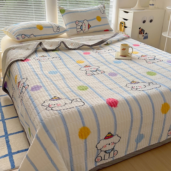 91家纺网 家纺一手货源 找家纺 美梦家纺 2024新款牛奶绒简单款夹棉床盖三件套 乖乖狗