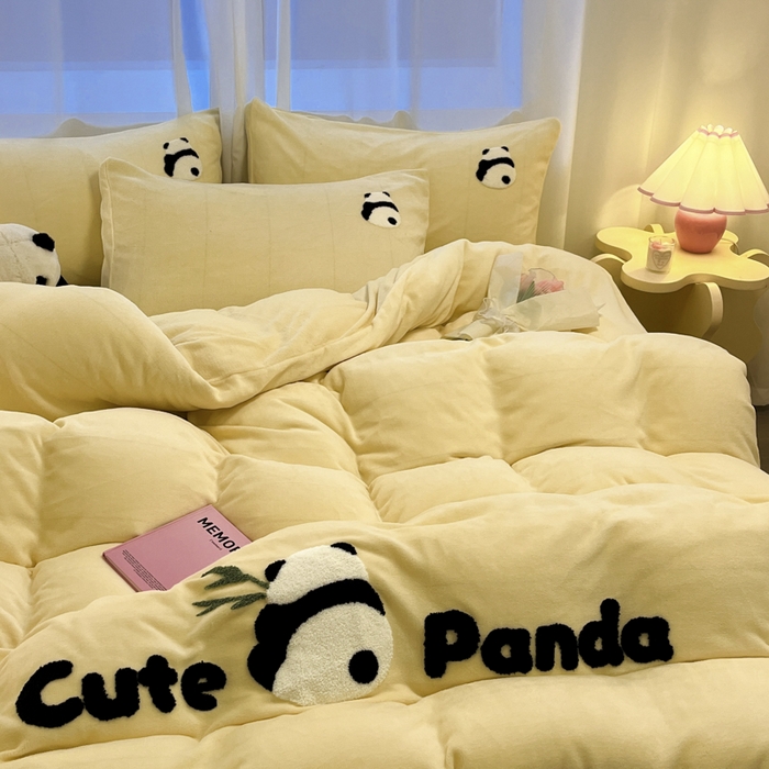 91家纺网 家纺一手货源 找家纺 葡萄家 2024新款卡通牛奶绒毛巾绣可爱熊猫保暖四件套提供买家秀 萌宝牛奶绒-黄