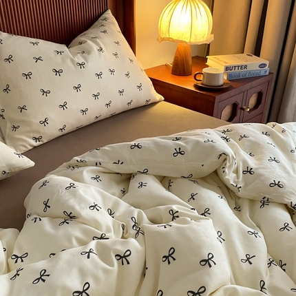 91家纺网 家纺一手货源 找家纺 （总）一比一家纺 2025新款全棉母婴级抗菌有氧全棉双层纱亲肤全棉小清新印花三件套四件套