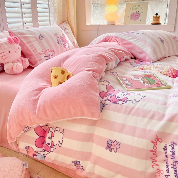 91家纺网 家纺一手货源 找家纺 星座家纺 2025新款三丽鸥小版牛奶绒四件套 甜甜美乐蒂