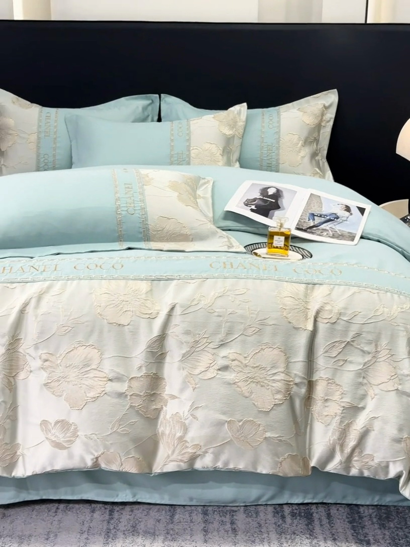 91家纺网 家纺一手货源 找家纺 宅家居 2024新款轻奢拼接亲肤精梳棉磨毛浮雕刺绣四件套-珍妮花房 珍妮花房-抹茶绿