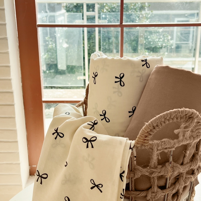 91家纺网 家纺一手货源 找家纺 一比一家纺 2025新款全棉母婴级抗菌有氧全棉双层纱亲肤全棉小清新印花三件套四件套 蝴蝶可颂-黑