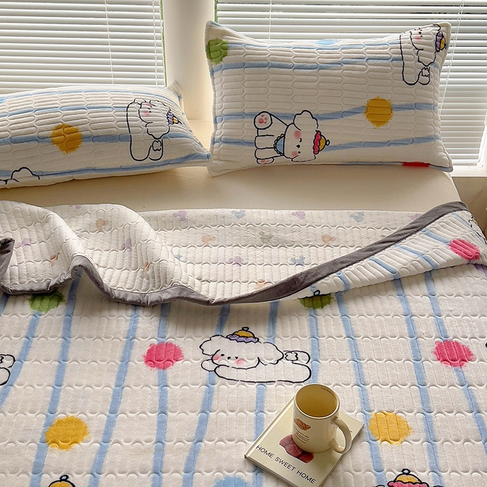 91家纺网 家纺一手货源 找家纺 美梦家纺 2024新款牛奶绒简单款夹棉床盖四件套 乖乖狗