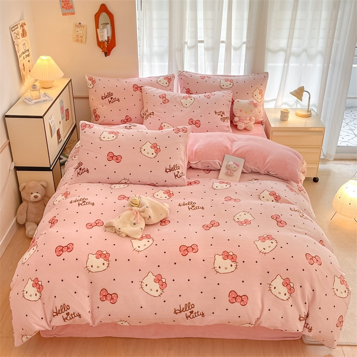 91家纺网 家纺一手货源 找家纺 星座家纺 2025新款三丽鸥小版牛奶绒四件套 蝴蝶结KT猫粉