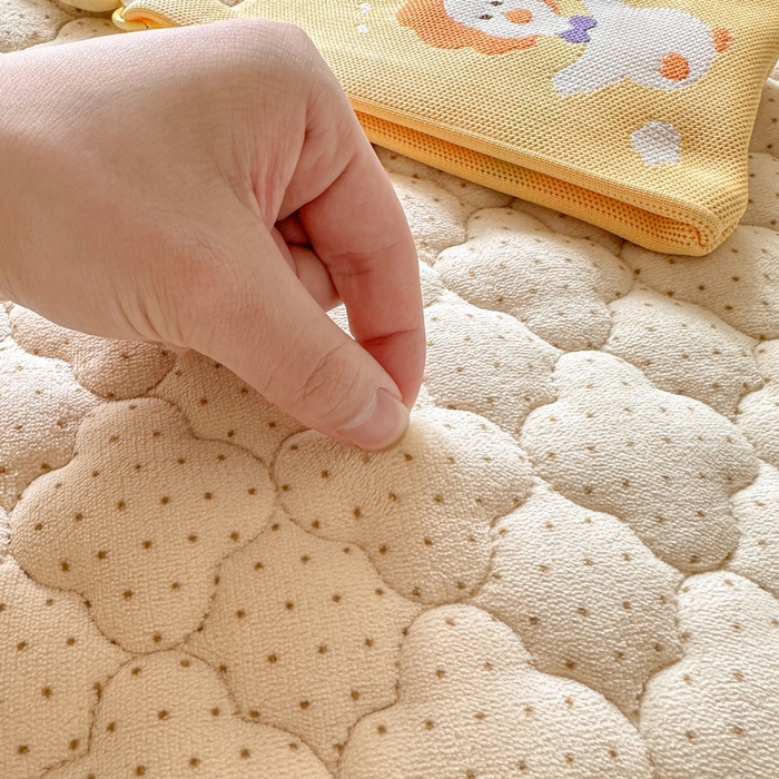 91家纺网 家纺一手货源 找家纺 慕尚家纺 2025牛奶绒床盖床褥被套三件套四件套 床垫-开心狗