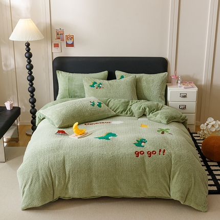 91家纺网 家纺一手货源 找家纺 （总）富瑞阁 2024新款秋冬加厚泰迪绒蚂蚁绒牛奶绒卡通毛巾绣花四件套三件套（预售7天）