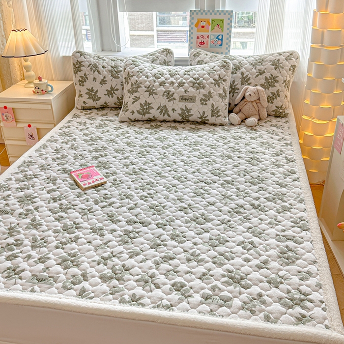 91家纺网 家纺一手货源 找家纺 慕尚家纺 2025牛奶绒床盖床褥被套三件套四件套 床垫-冬暖