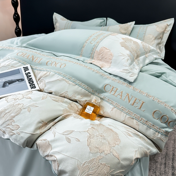 91家纺网 家纺一手货源 找家纺 宅家居 2024新款轻奢拼接亲肤精梳棉磨毛浮雕刺绣四件套-珍妮花房 珍妮花房-抹茶绿