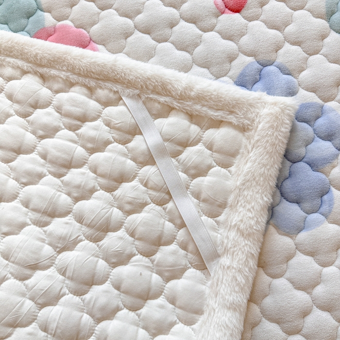 91家纺网 家纺一手货源 找家纺 慕尚家纺 2025牛奶绒床盖床褥被套三件套四件套 床垫-菲娜