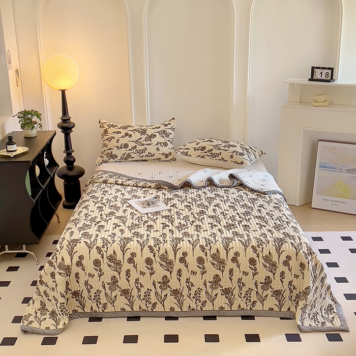 91家纺网 家纺一手货源 找家纺 美梦家纺 2024新款牛奶绒简单款夹棉床盖四件套 艾瑞灰