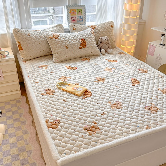 91家纺网 家纺一手货源 找家纺 慕尚家纺 2025牛奶绒床盖床褥被套三件套四件套 床垫-奇妙猫