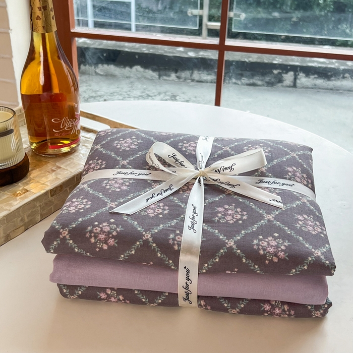 91家纺网 家纺一手货源 找家纺 一比一家纺 2025新款全棉母婴级抗菌有氧全棉双层纱亲肤全棉小清新印花三件套四件套 花郁悠然