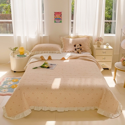 漫时光 2025新款加厚爱心牛奶绒花边床盖 波点-粉