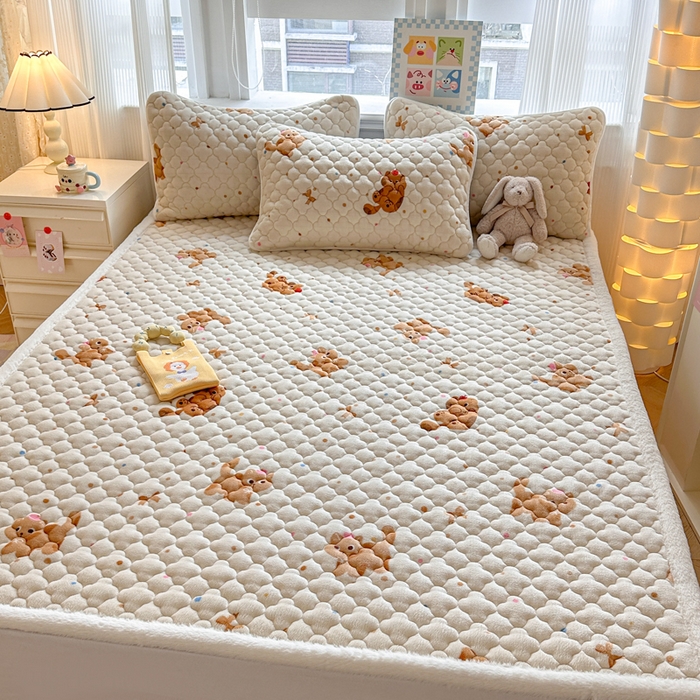 91家纺网 家纺一手货源 找家纺 慕尚家纺 2025牛奶绒床盖床褥被套三件套四件套 床垫-奇妙猫