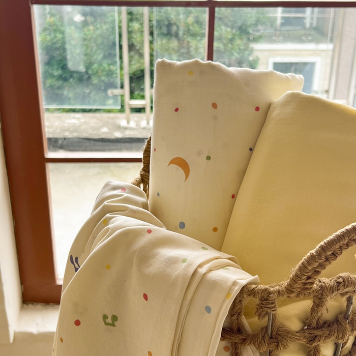 91家纺网 家纺一手货源 找家纺 一比一家纺 2025新款全棉母婴级抗菌有氧全棉双层纱亲肤全棉小清新印花三件套四件套 奶油派