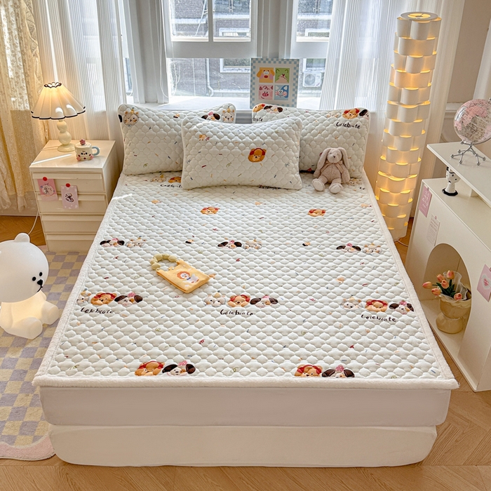 91家纺网 家纺一手货源 找家纺 慕尚家纺 2025牛奶绒床盖床褥被套三件套四件套 床垫-快乐乐园