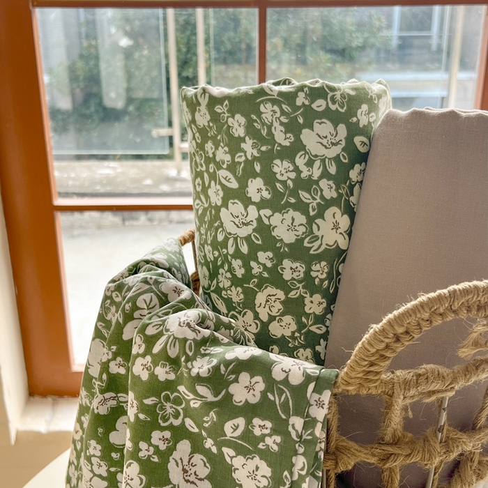 91家纺网 家纺一手货源 找家纺 一比一家纺 2025新款全棉母婴级抗菌有氧全棉双层纱亲肤全棉小清新印花三件套四件套 木槿花-绿