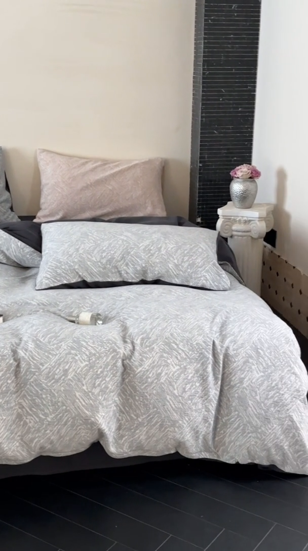 91家纺网 家纺一手货源 找家纺 （总）梦享生活家居 2024新款色织三层提花墨尔本系列四件套