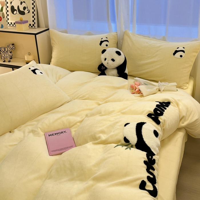 91家纺网 家纺一手货源 找家纺 葡萄家 2024新款卡通牛奶绒毛巾绣可爱熊猫保暖四件套提供买家秀 萌宝牛奶绒-黄