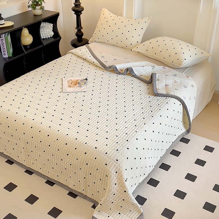 91家纺网 家纺一手货源 找家纺 （总）美梦家纺 2024新款牛奶绒简单款夹棉床盖三件套