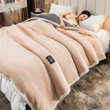 宅部落 2024新款法莱绒牛奶绒毯三层夹棉多功能毛毯 浅玉+深灰