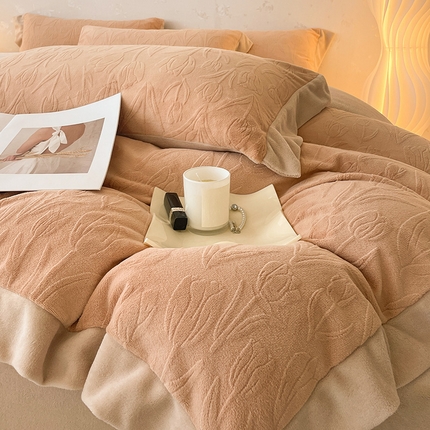  2024秋冬款9斤重高级感雕花牛奶绒四件套加厚珊瑚绒加绒被套床单床笠床上用品-郁金秘语 暖棕色