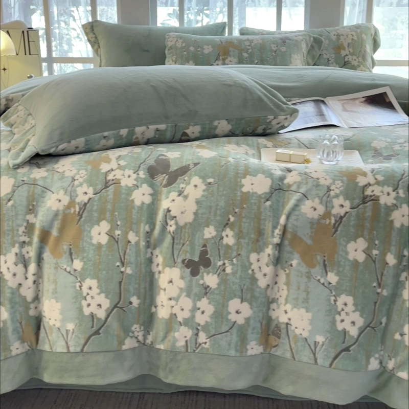 91家纺网 家纺一手货源 找家纺 （总）  秋冬9斤重加厚保暖牛奶绒四件套刺绣数码宝宝绒被套床单床笠床上用品