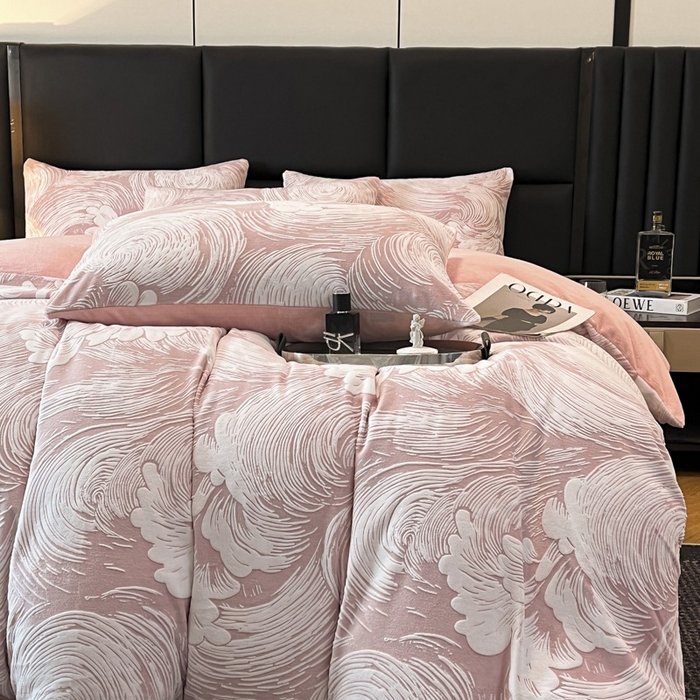 91家纺网 家纺一手货源 找家纺 玉海棠家纺 2024新款5D立体雕花绒四件套 祥云豆沙