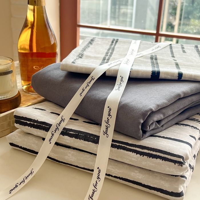 91家纺网 家纺一手货源 找家纺 一比一家纺 2025新款全棉母婴级抗菌有氧全棉双层纱亲肤全棉小清新印花三件套四件套 凯伦