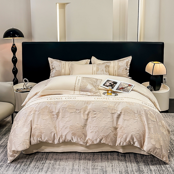 91家纺网 家纺一手货源 找家纺 （总）宅家居 2024新款轻奢拼接亲肤精梳棉磨毛浮雕刺绣四件套-珍妮花房