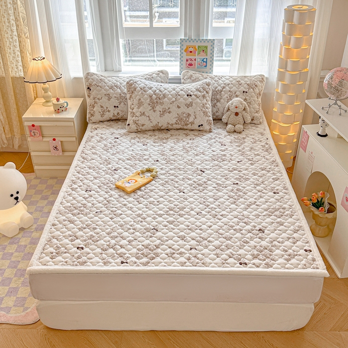 91家纺网 家纺一手货源 找家纺 慕尚家纺 2025牛奶绒床盖床褥被套三件套四件套 床垫-丽娜