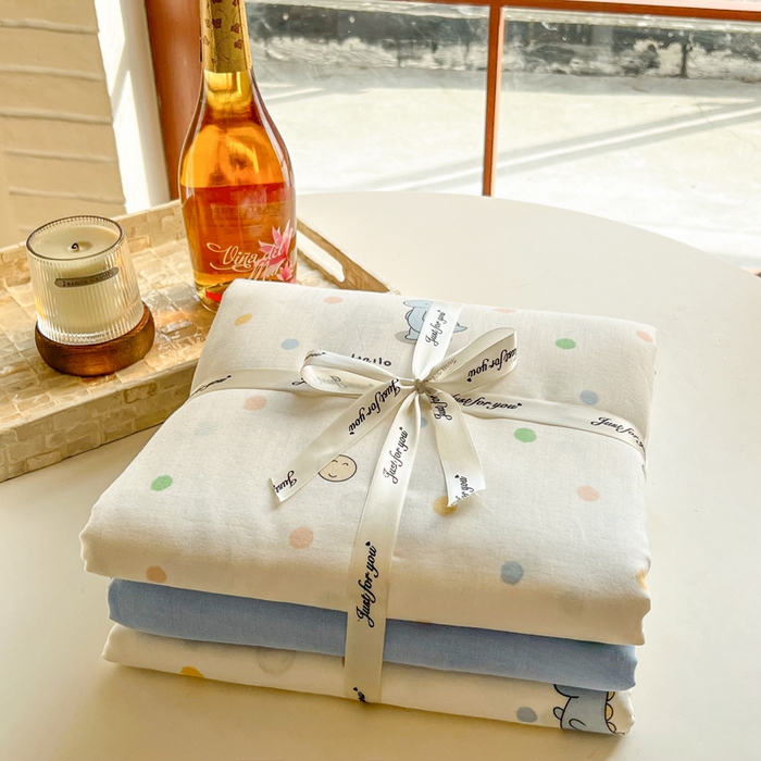 91家纺网 家纺一手货源 找家纺 一比一家纺 2025新款全棉母婴级抗菌有氧全棉双层纱亲肤全棉小清新印花三件套四件套 恐龙派对