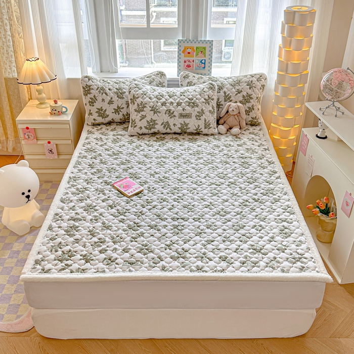 91家纺网 家纺一手货源 找家纺 慕尚家纺 2025牛奶绒床盖床褥被套三件套四件套 床垫-冬暖