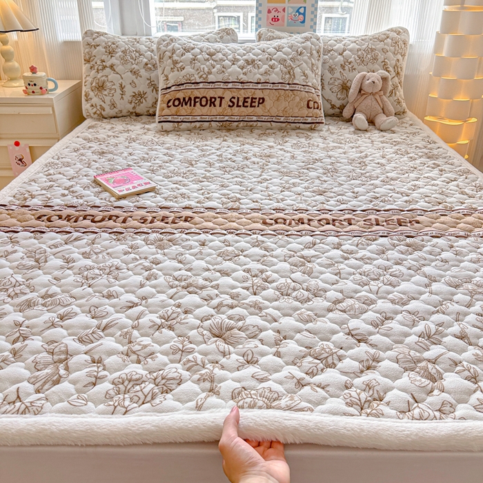 91家纺网 家纺一手货源 找家纺 慕尚家纺 2025牛奶绒床盖床褥被套三件套四件套 床垫-安逸