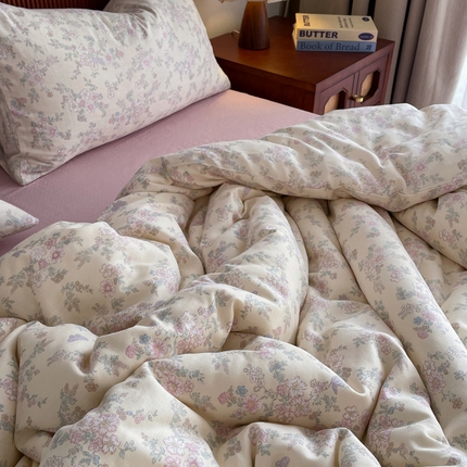 91家纺网 家纺一手货源 找家纺 （总）一比一家纺 2025新款全棉母婴级抗菌有氧全棉双层纱亲肤全棉小清新印花三件套四件套