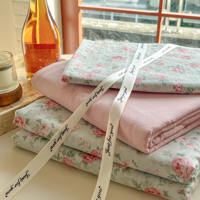 91家纺网 家纺一手货源 找家纺 一比一家纺 2025新款全棉母婴级抗菌有氧全棉双层纱亲肤全棉小清新印花三件套四件套 兰桂坊