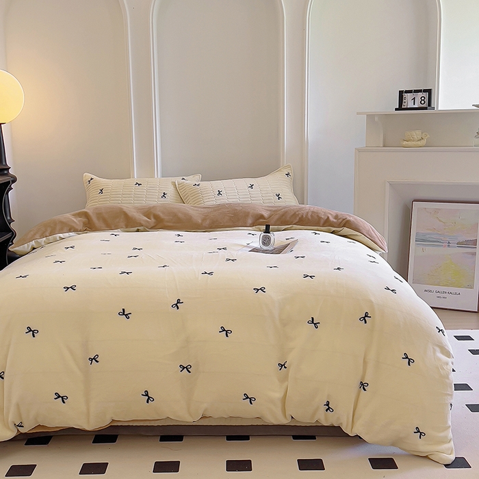 91家纺网 家纺一手货源 找家纺 （总）美梦家纺 2024新款牛奶绒简单款夹棉床盖四件套