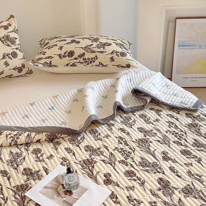 91家纺网 家纺一手货源 找家纺 美梦家纺 2024新款牛奶绒简单款夹棉床盖三件套 艾瑞灰