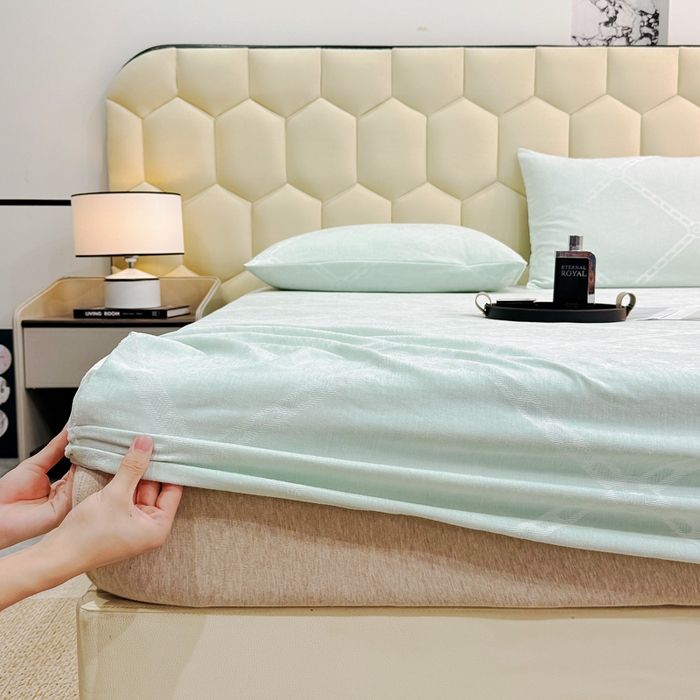 91家纺网 家纺一手货源 找家纺 太阳树家纺 2025新款A类雪尼尔提花绒床笠 一叶倾新绿