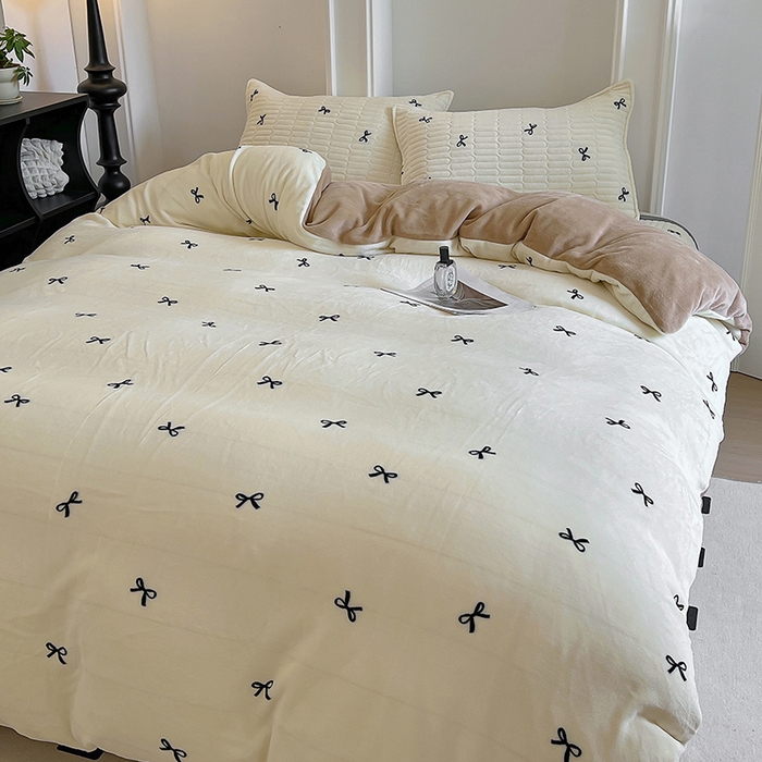 91家纺网 家纺一手货源 找家纺 （总）美梦家纺 2024新款牛奶绒简单款夹棉床盖四件套