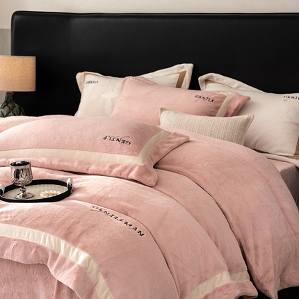 91家纺网 家纺一手货源 找家纺 （总）时亿家居 2024新款300g牛奶绒绣花四件套-奢系列