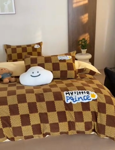 91家纺网 家纺一手货源 找家纺 怡家居 2024新款简约印花加绣花牛奶绒毛巾绣四件套 可颂