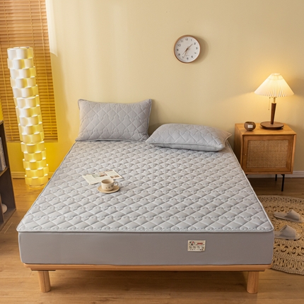 91家纺网 家纺一手货源 找家纺 笠客家纺 2024新款床笠A类原棉床罩夹棉抗菌床床罩床垫保护套- 需要买家秀联系我 浅灰爱心款