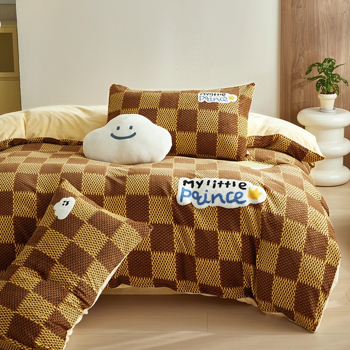 91家纺网 家纺一手货源 找家纺 怡家居 2024新款简约印花加绣花牛奶绒毛巾绣四件套 可颂