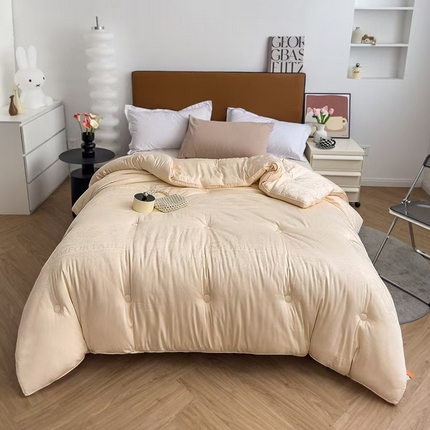 91家纺网 家纺一手货源 找家纺 （总）玖琳家纺 2024新款金蚕羊绒蛋白被 羊绒软黄金高端被芯