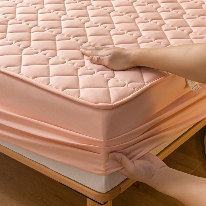 91家纺网 家纺一手货源 找家纺 笠客家纺 2024新款床笠A类原棉床罩夹棉抗菌床床罩床垫保护套- 需要买家秀联系我 浅粉爱心款