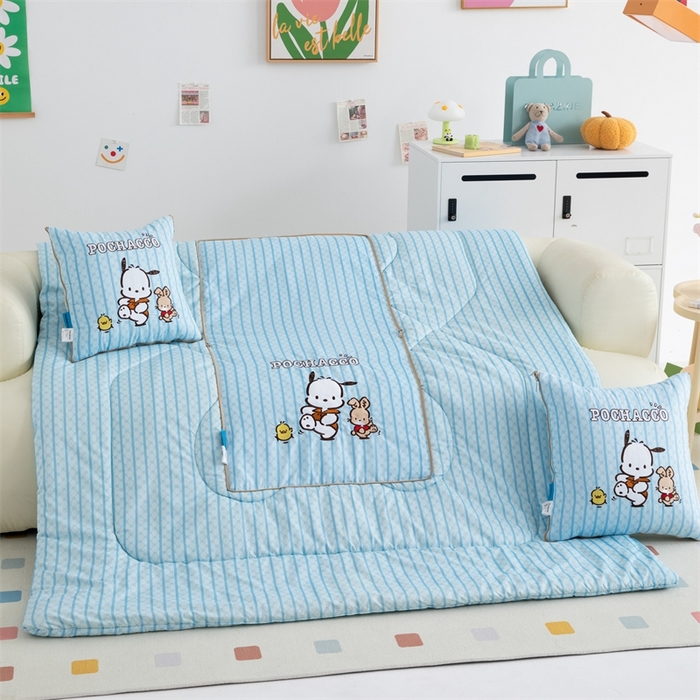 91家纺网 家纺一手货源 找家纺 照世家纺 2024新款三丽鸥抱枕被（优惠卷后价格不能低于56/75/88） 帕恰狗-蓝